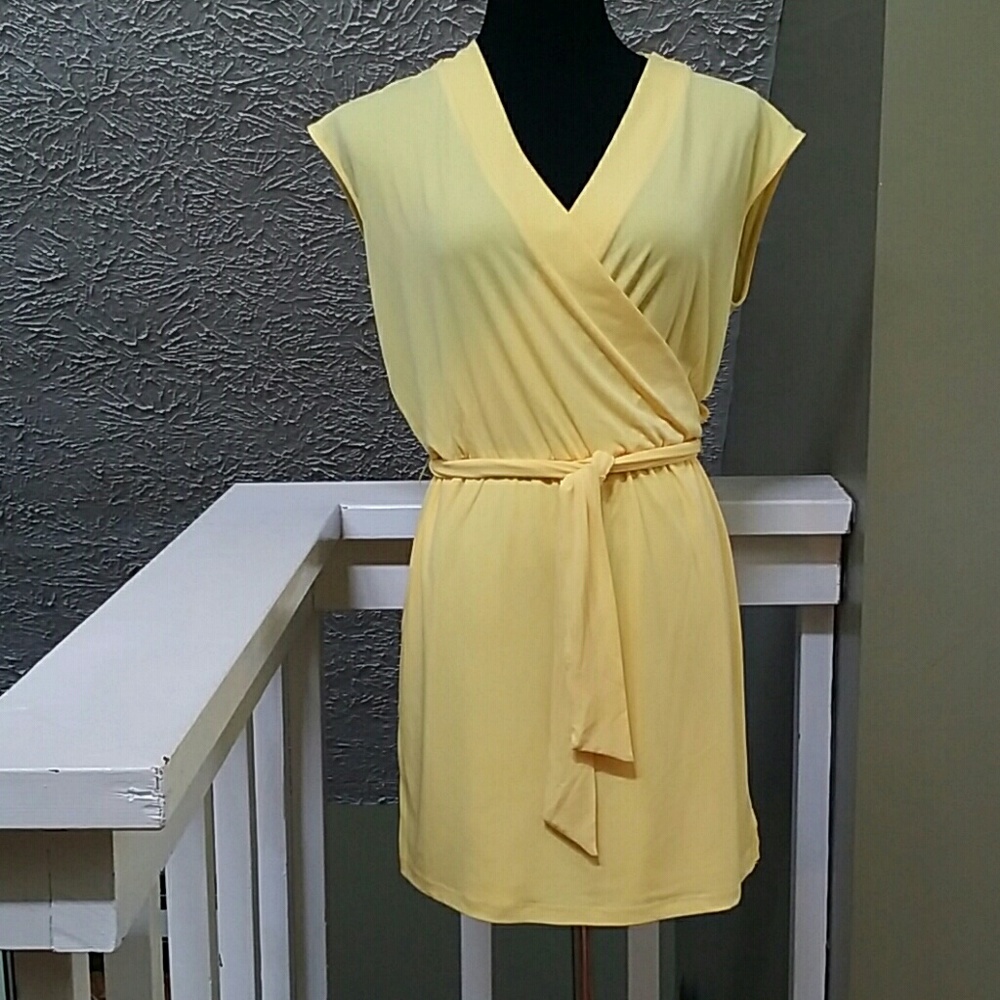 New York & Company Romper Size M